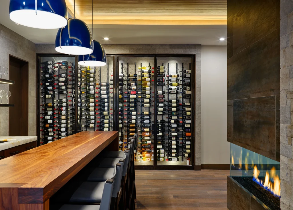 Bar & Wine Cabinet